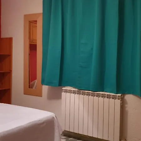 Casa Con Encanto Mitos * Pelayos del Arroyo
