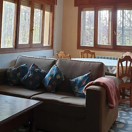 Casa Con Encanto Mitos * Pelayos del Arroyo