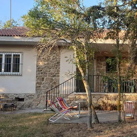 Casa Con Encanto Mitos * Pelayos del Arroyo